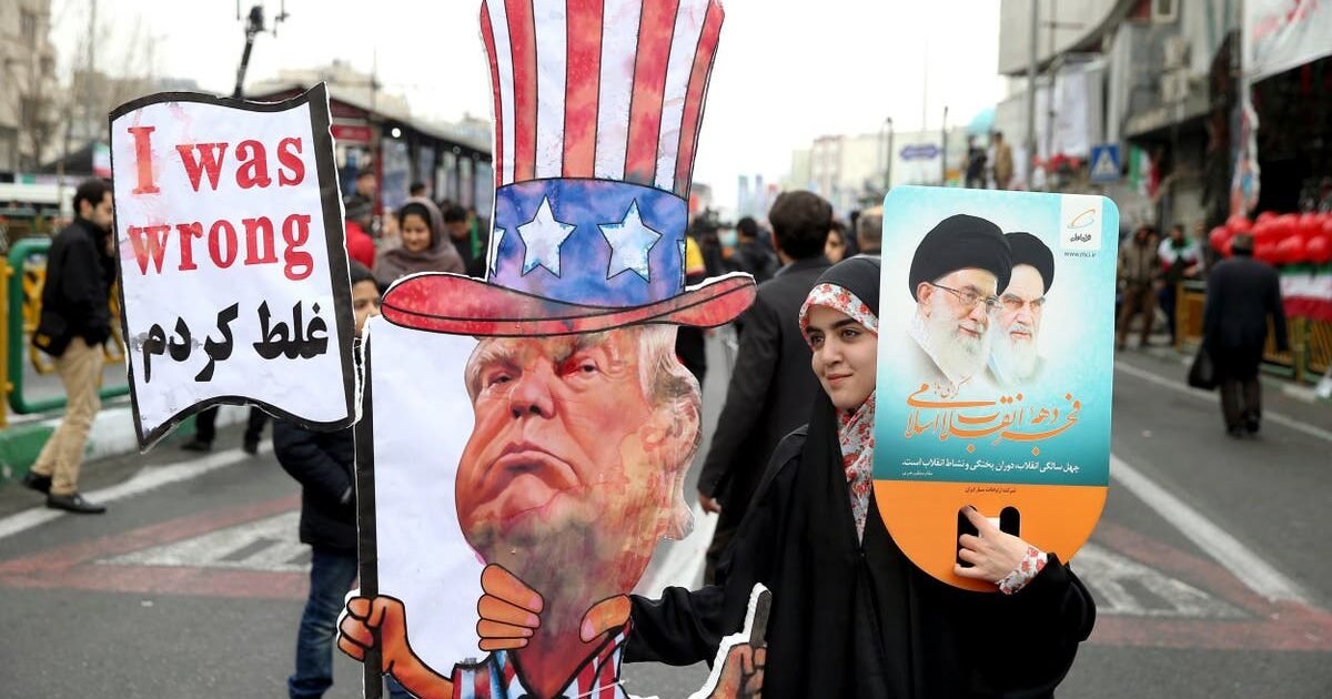 ملاحقة الالتفاف على العقوبات تضغط على الاقتصاد الإيراني