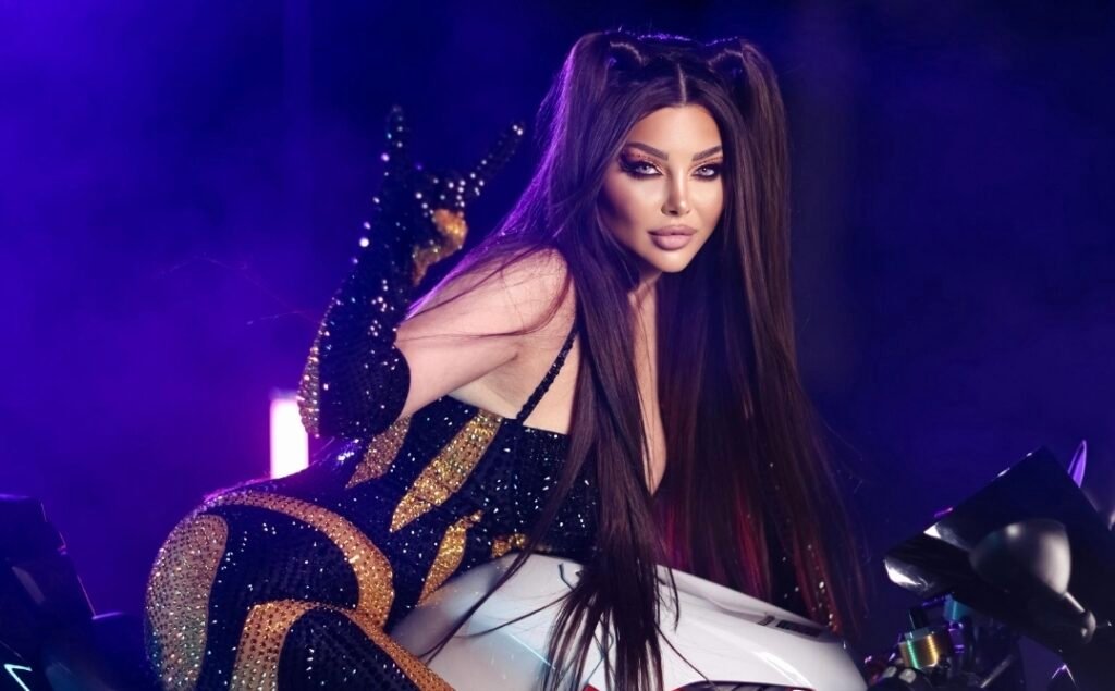 ألبوم ROLA POP لرولا يموت يضم سبع أغنيات ويجمع موسيقى وصورة - أرشيف غوغل وبينغ